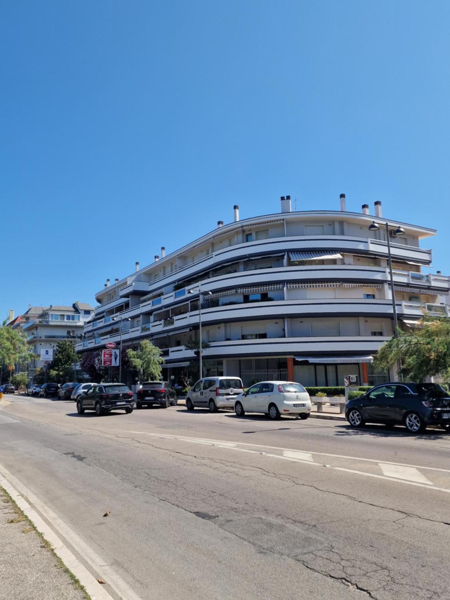 Tramonti Apartments Pescara Eksteriør billede